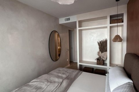 Huoneisto myytävänä Benidorm, Alicante, Espanja, 2 makuuhuonetta, 130 m2 No. 196110 - kuva 10