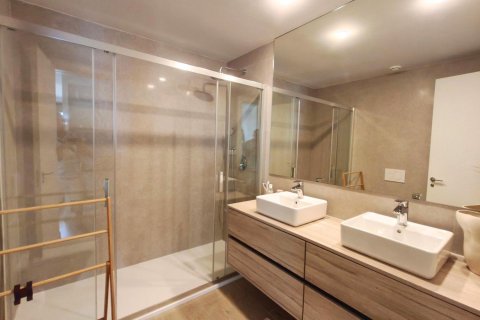 Huoneisto myytävänä Benidorm, Alicante, Espanja, 2 makuuhuonetta, 130 m2 No. 196110 - kuva 21