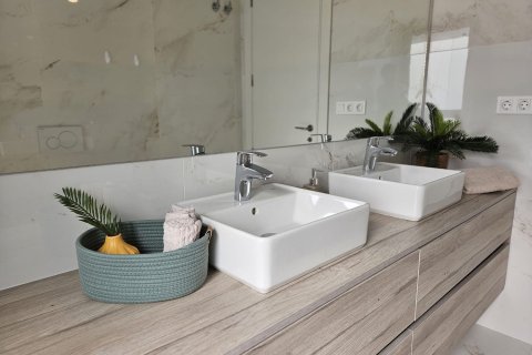 Huoneisto myytävänä Benidorm, Alicante, Espanja, 3 makuuhuonetta, 105 m2 No. 196105 - kuva 6