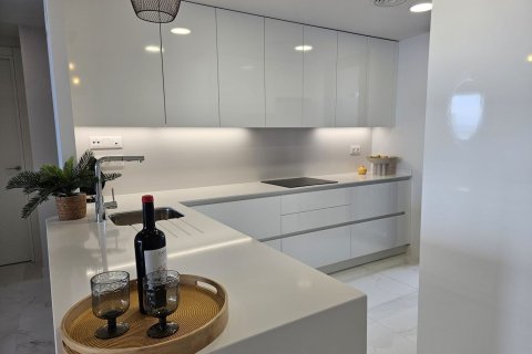 Huoneisto myytävänä Benidorm, Alicante, Espanja, 3 makuuhuonetta, 105 m2 No. 196105 - kuva 5