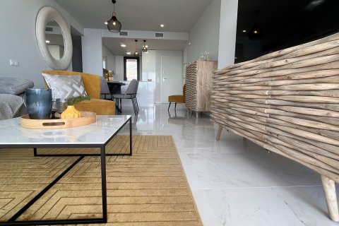 Huoneisto myytävänä Benidorm, Alicante, Espanja, 3 makuuhuonetta, 105 m2 No. 196105 - kuva 8