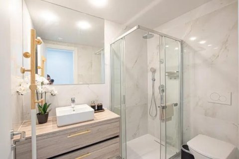 Продажа квартиры в Бенидорм, Аликанте, Испания 2 спальни, 90м2 №196108 - фото 13