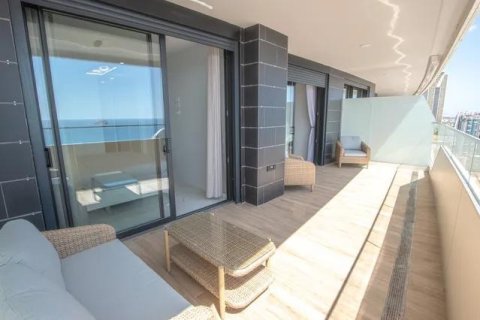 Продажа квартиры в Бенидорм, Аликанте, Испания 2 спальни, 90м2 №196108 - фото 4