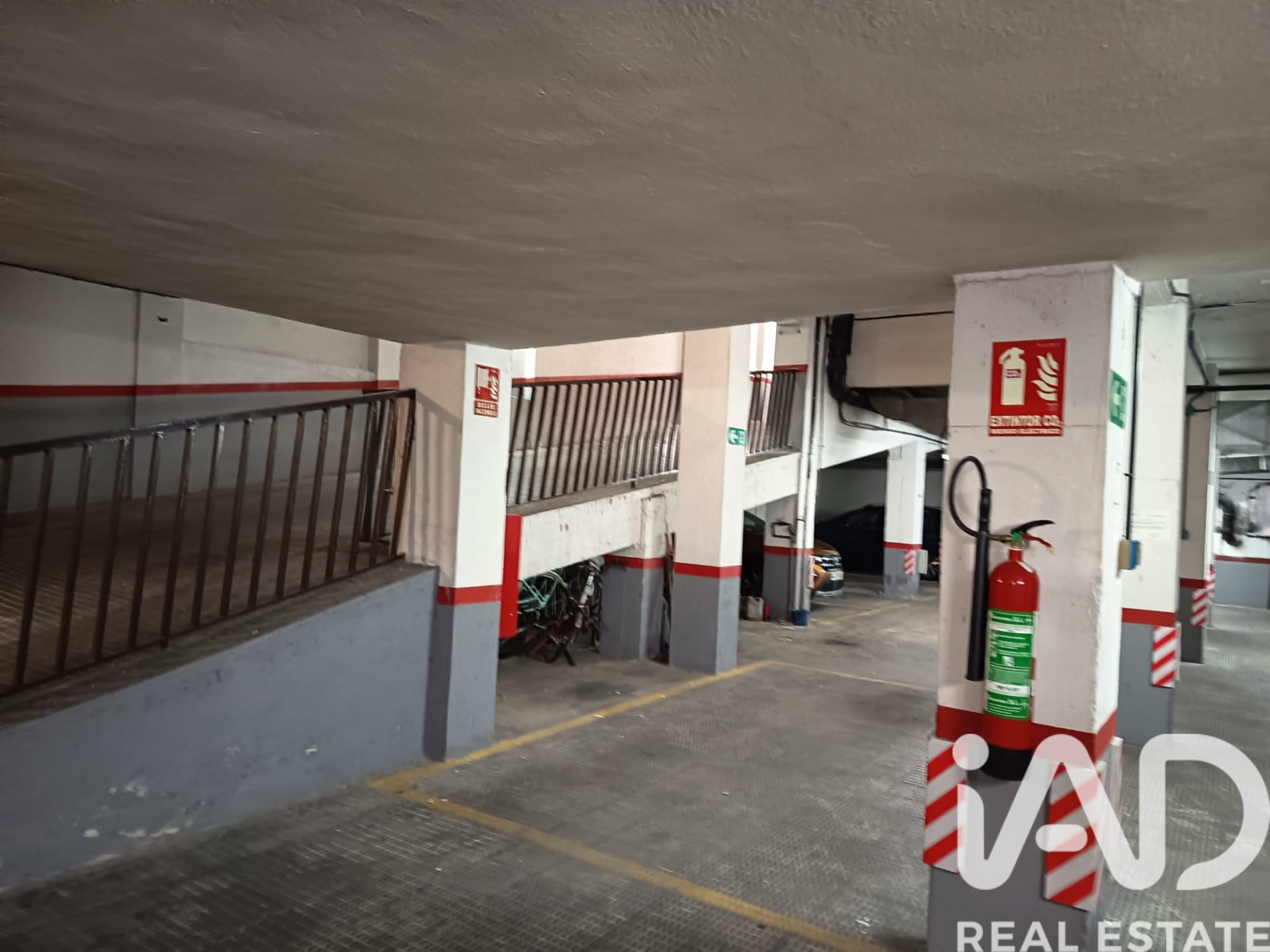 Garage in Madrid, Spain 12 sq.m. No. 185095
