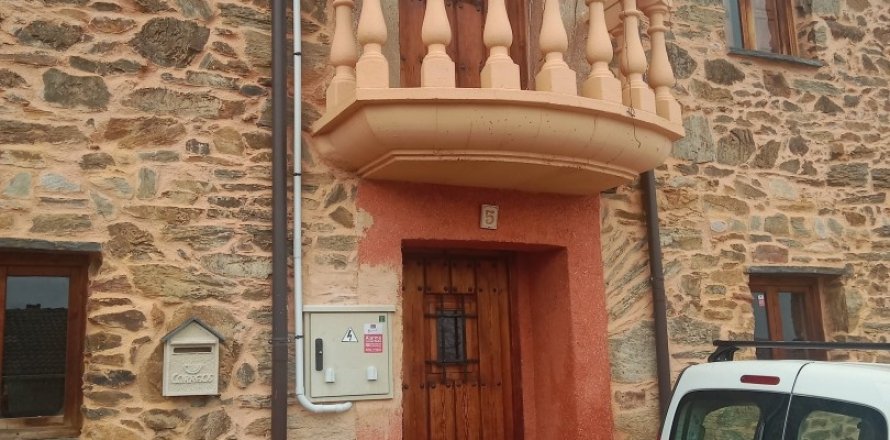 House in Alija Del Infantado, Leon, Spanien 6 Schlafzimmer, 188 m2 Nr. 185995