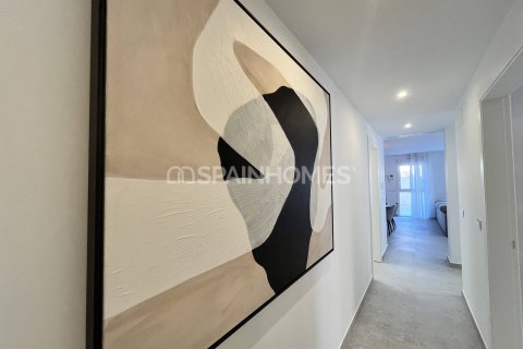 Lägenhet till salu i Torrevieja, Alicante, Spanien 3 sovrum, 117 kvm. Nr. 164359 - foto 15