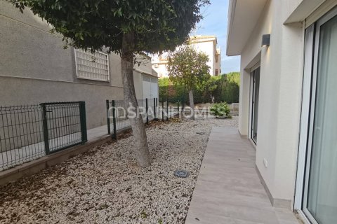 Lägenhet till salu i Torrevieja, Alicante, Spanien 3 sovrum, 117 kvm. Nr. 164359 - foto 5