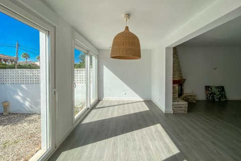 Villa till salu i Torrevieja, Alicante, Spanien 3 sovrum, 160 kvm. Nr. 140676 - foto 6