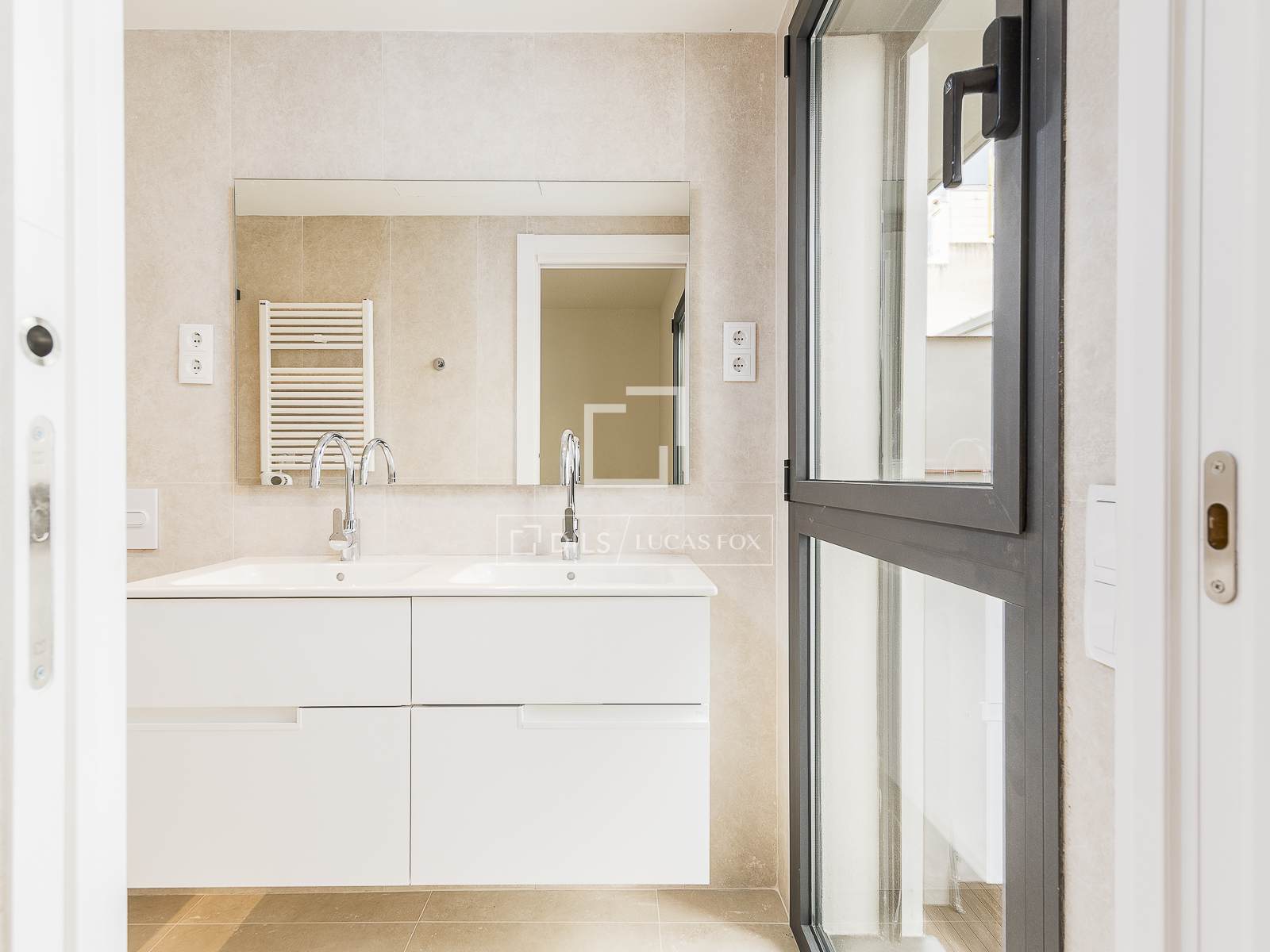Huoneisto Barcelona, Espanja 2 makuuhuonetta, 94 m2 No. 150779