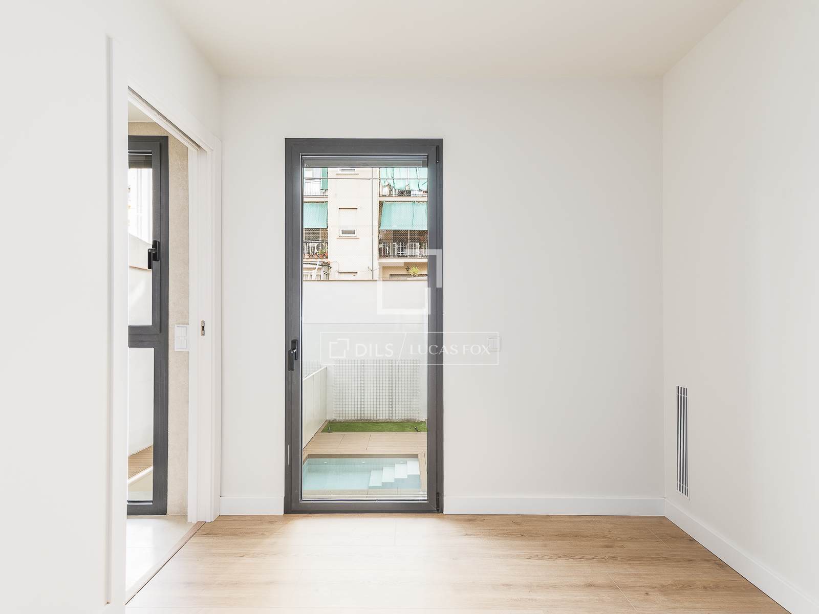 Huoneisto Barcelona, Espanja 2 makuuhuonetta, 94 m2 No. 150779