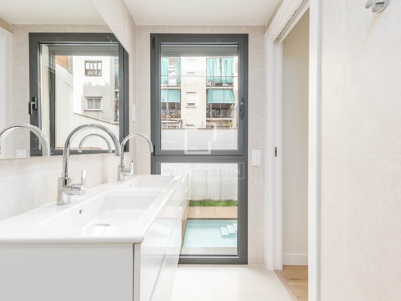 Huoneisto Barcelona, Espanja 2 makuuhuonetta, 94 m2 No. 150779