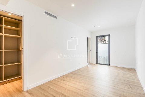 Dzīvoklis pārdošanā Barcelona, Spānijā 2 istabas, 94 m2 Nr. 150778 - attēls 20
