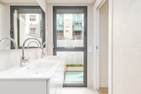 Dzīvoklis pārdošanā Barcelona, Spānijā 2 istabas, 94 m2 Nr. 150778 - attēls 28