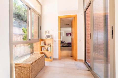 Villa for sale in Castelldefels, Barcelona, Spain 6 bedrooms, 445 sq.m. No. 150777 - photo 28