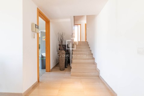 Villa for sale in Castelldefels, Barcelona, Spain 6 bedrooms, 445 sq.m. No. 150777 - photo 26