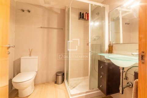 Villa for sale in Castelldefels, Barcelona, Spain 6 bedrooms, 445 sq.m. No. 150777 - photo 22