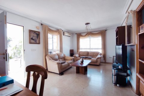 Villa à vendre La Marina, Alicante, Espagne, 3 chambres, 172 m2 No. 113112 - photo 7