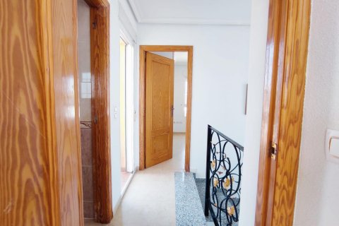 Villa à vendre La Marina, Alicante, Espagne, 3 chambres, 172 m2 No. 113112 - photo 26