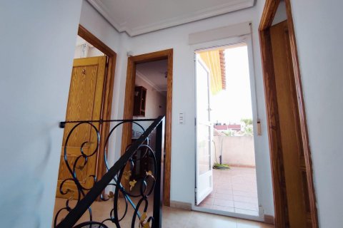 Villa à vendre La Marina, Alicante, Espagne, 3 chambres, 172 m2 No. 113112 - photo 25