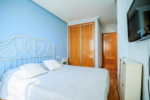 Apartamento en venta Torrevieja, Alicante, España 3 dormitorios, 98 m2 No. 113177 - foto 3