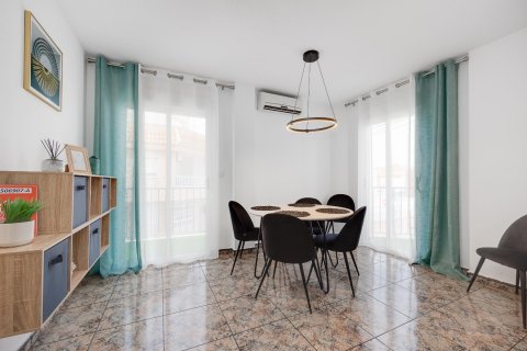 Apartment for sale Torrevieja, Alicante, Spain 3 bedrooms, 93 sq.m. No. 113176 - photo 1