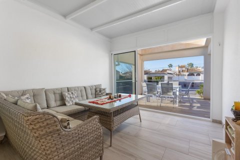 Villa à vendre La Siesta, Alicante, Espagne, 3 chambres, 252 m2 No. 113180 - photo 19