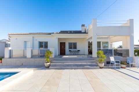 Villa à vendre La Siesta, Alicante, Espagne, 3 chambres, 252 m2 No. 113180 - photo 3