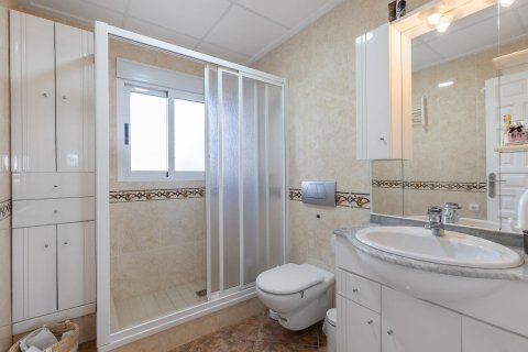 Villa à vendre La Siesta, Alicante, Espagne, 3 chambres, 252 m2 No. 113180 - photo 30