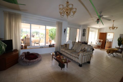 Finca myytävänä Hondon De Las Nieves, Alicante, Espanja, 5 makuuhuonetta, 440 m2 No. 189184 - kuva 30