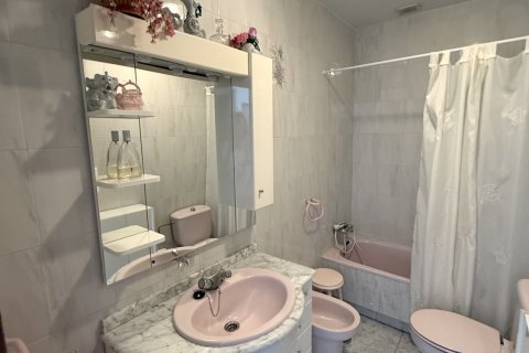 Townhouse for sale in Leon, Spain 2 bedrooms, 110 sq.m. No. 185414 - photo 18