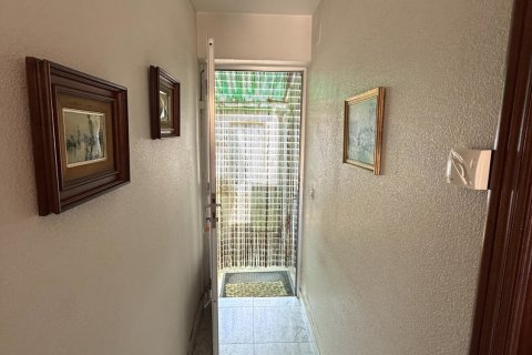 Townhouse for sale in Leon, Spain 2 bedrooms, 110 sq.m. No. 185414 - photo 17