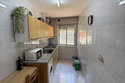 Townhouse for sale in Leon, Spain 2 bedrooms, 110 sq.m. No. 185414 - photo 13