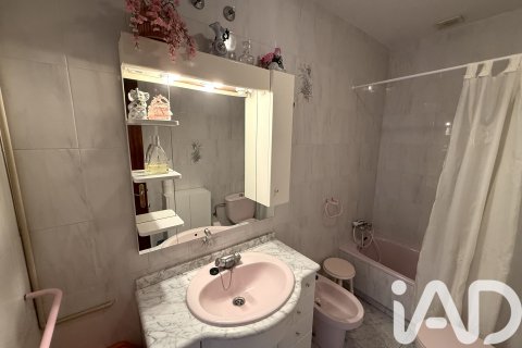 Townhouse for sale in Leon, Spain 2 bedrooms, 110 sq.m. No. 185414 - photo 19