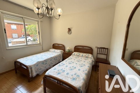 Townhouse for sale in Leon, Spain 2 bedrooms, 110 sq.m. No. 185414 - photo 4