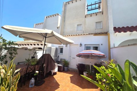 Villetta a schiera in vendita a Los Balcones, Alicante, Spagna 3 camere da letto, 78 mq. N° 190295 - foto 19