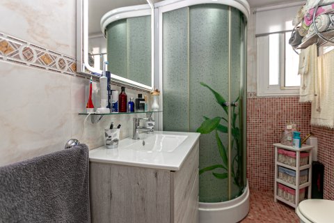 Townhouse for sale in Torrevieja, Alicante, Spain 2 bedrooms, 71 sq.m. No. 190298 - photo 28