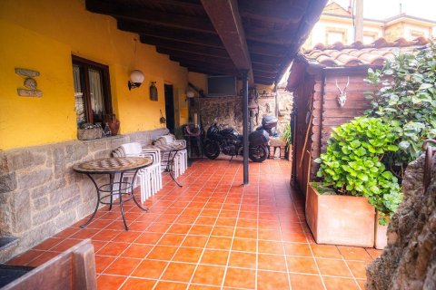 Продажа виллы в Лена, Ла-Корунья, Испания 8 спален, 200м2 №168796 - фото 3