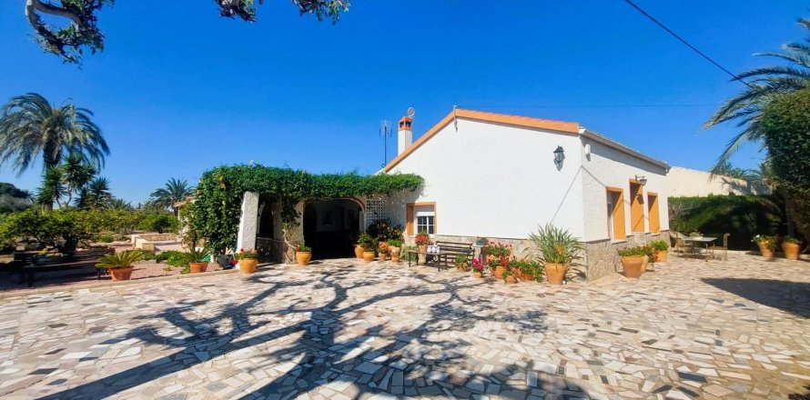 House in La Marina, Alicante, Spanien 5 Schlafzimmer, 315 m2 Nr. 168801