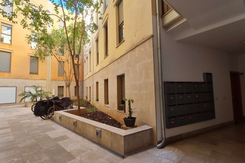 Apartamento en Palma de Mallorca, Mallorca, España 2 dormitorios, 70 m2 No. 196130