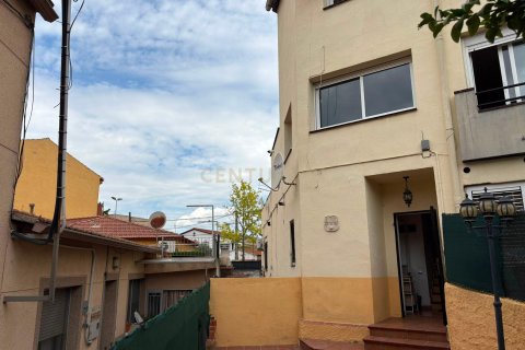 Talo myytävänä Mollet Del Valles, Barcelona, Espanja, 4 makuuhuonetta, 120 m2 No. 191107 - kuva 9