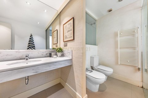 Talo myytävänä Sant Cugat Del Valles, Barcelona, Espanja, 3 makuuhuonetta, 238.95 m2 No. 191106 - kuva 21