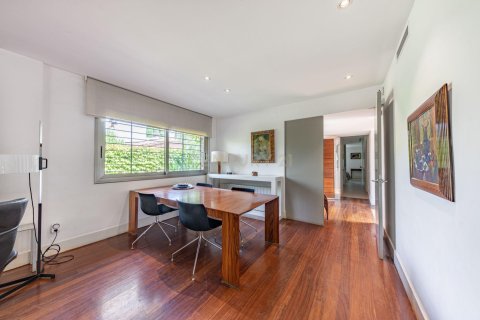 Talo myytävänä Sant Cugat Del Valles, Barcelona, Espanja, 3 makuuhuonetta, 238.95 m2 No. 191106 - kuva 8