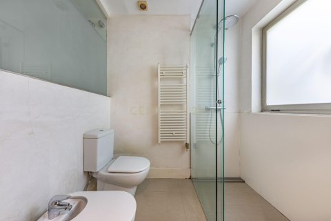 Talo myytävänä Sant Cugat Del Valles, Barcelona, Espanja, 3 makuuhuonetta, 238.95 m2 No. 191106 - kuva 29