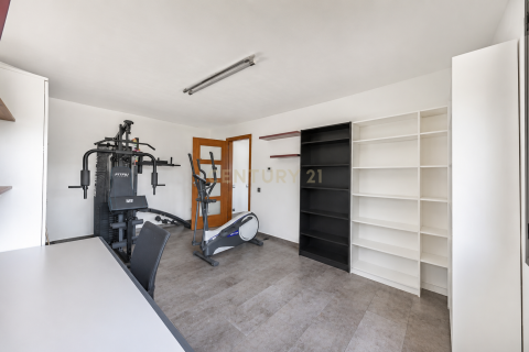 Talo myytävänä Llica D'amunt, Barcelona, Espanja, 7 makuuhuonetta, 228.6 m2 No. 191103 - kuva 17