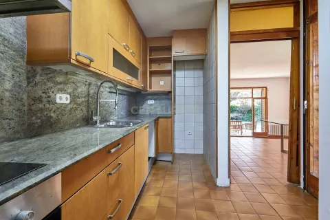 Talo myytävänä Les Franqueses Del Valles, Barcelona, Espanja, 5 makuuhuonetta, 265 m2 No. 191105 - kuva 7