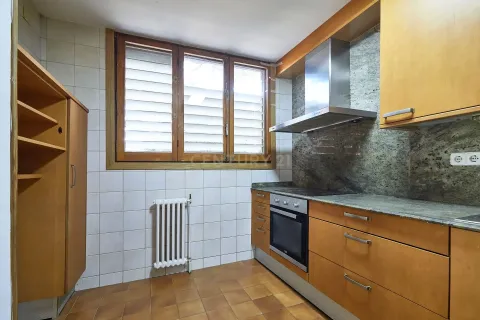 Talo myytävänä Les Franqueses Del Valles, Barcelona, Espanja, 5 makuuhuonetta, 265 m2 No. 191105 - kuva 8