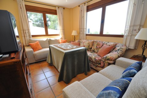 Villa for sale in Castalla, Alicante, Spain 5 bedrooms, 171 sq.m. No. 190257 - photo 19