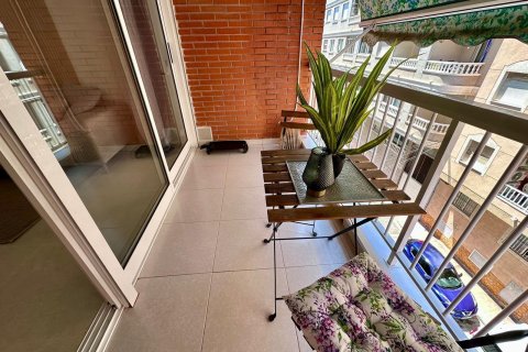 Apartment for sale in Torrevieja, Alicante, Spain 2 bedrooms, 65 sq.m. No. 190258 - photo 28
