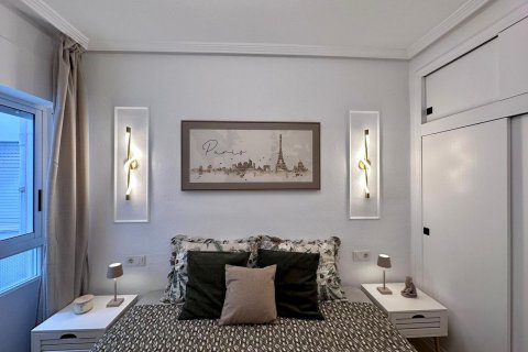 Apartment for sale in Torrevieja, Alicante, Spain 2 bedrooms, 65 sq.m. No. 190258 - photo 6