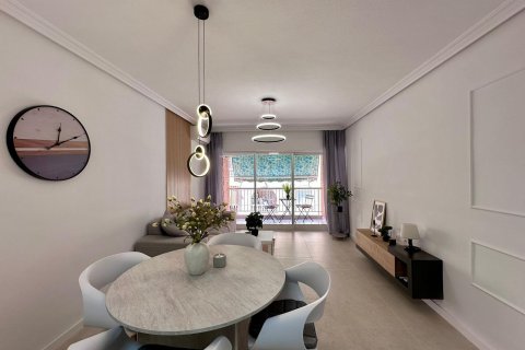 Apartment for sale in Torrevieja, Alicante, Spain 2 bedrooms, 65 sq.m. No. 190258 - photo 19